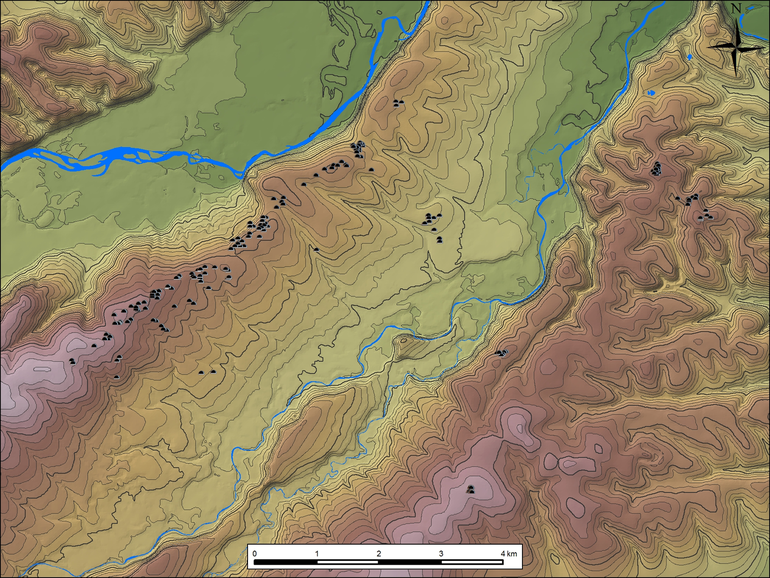 Komarów, Kryłos, Medynia, Wiktorów. Cyfrowy model wysokościowy cmentarzysk